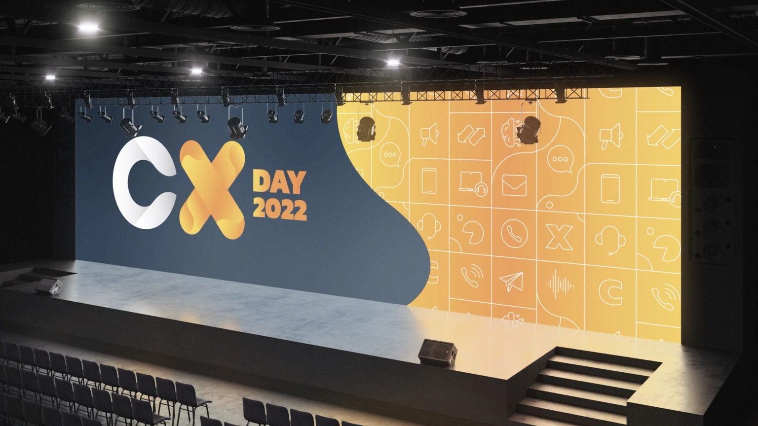Сцена конференции CX DAY 2022 с жёлтым экраном и фирменной графикой